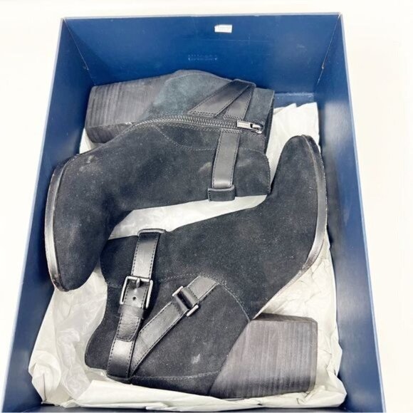 COLE HAAN BLACK SUEDE STRAP DETAIL SIDE ZIP MINNA BOOTIE WOMENS SZ 8.5 - Picture 7 of 9